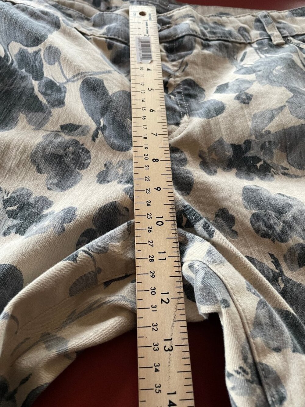 Chico's Stretch Denim Pants w/ Floral Print size 20/22 (Chico's 4) So Slimming - Picture 9 of 16